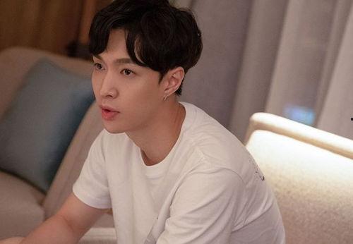 娱乐吃瓜张艺兴