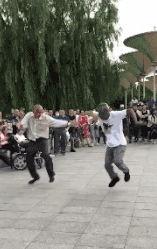 搞笑大爷斗舞,欢乐无限，笑料横生！